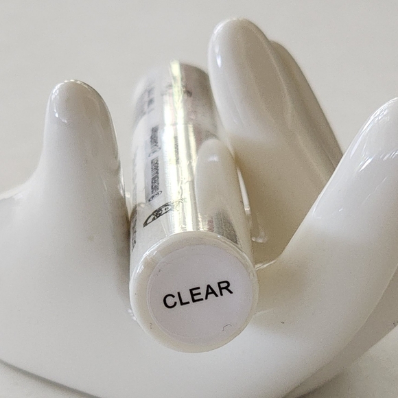 🤨 Give Them LaLa Clear Brow Gel - Picture 6 of 10